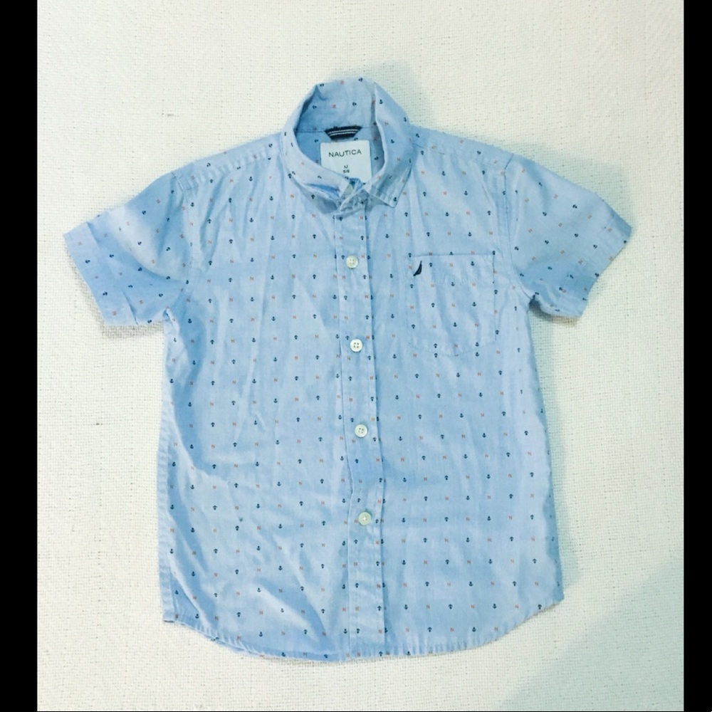 Short-Sleeve Button down t-shirt